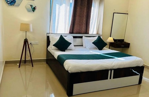 Lonavala Hotel | Wandr Lonavala Man