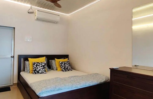 Lonavala Hotel | Wandr Lonavala Man