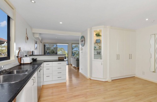 Wangi Wangi Casa | Wangi Beach Rd with views