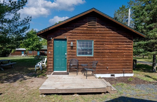 Taylors Falls Cabina | Wannigan Point Cabin #2