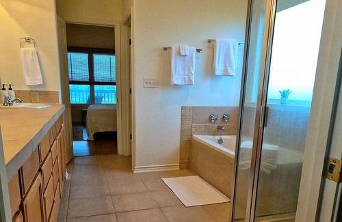 Port Alto Casa | Want to Get Away? Come "Seas the Bay!"