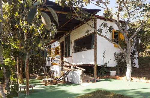 Alexania Cabina | WANT TO STAY IN A HUT IN THE FOREST?