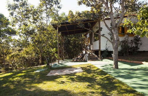Alexania Cabina | WANT TO STAY IN A HUT IN THE FOREST?