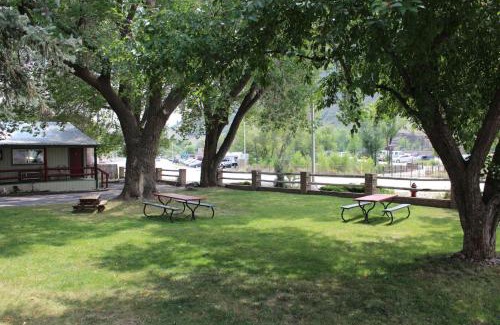 Durango Cabina | Wapiti Lodge