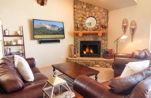Fraser Casa | Wapiti Luxury Villa 10B I Great Views I Best Price I Free Adventures Daily