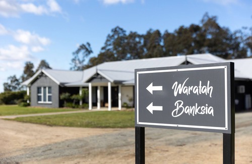 Pokolbin Casa | Waratah Suite at The Grange - Rothbury Hunter Valley