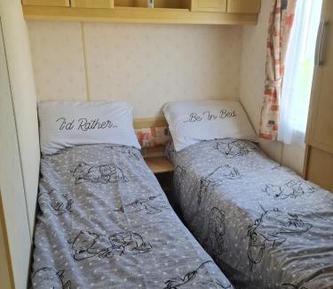 Sheerness Complejo | Warden spring