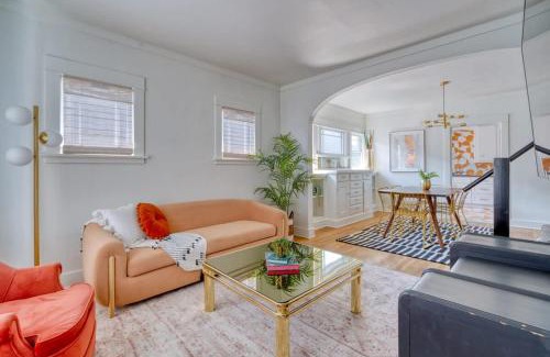 Hosford-Abernethy Apartamento | Warhol Suite - Cozy Apartment - 92 WalkScore