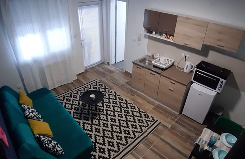 Grbavica Apartamento | Cálido y acogedor hogar lejos de casa