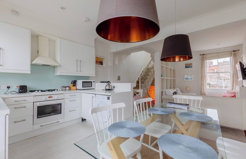 Munster Apartamento | Warm and Inviting 2BD Flat, Fulham