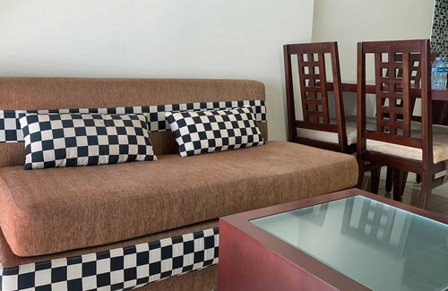 Kelapa Gading Barat Apartamento | Warm And Minimalist 2Br At City Home Moi Apartment