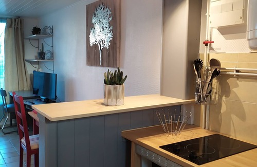 Bourg-en-Bresse Apartamento | Alojamiento cálido y acogedor cerca del centro de la ciudad.