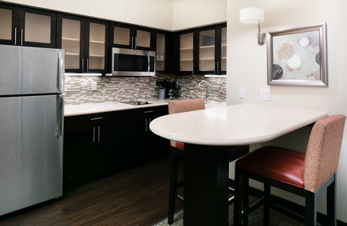 Historic East Village Condominio | Suite cálida y acogedora | Desayuno gratuito, piscina cubierta + bañera de hidromasaje