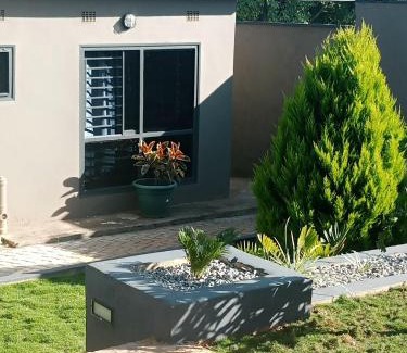 Mpemba Apartamento | Warm Care Executive Apartments