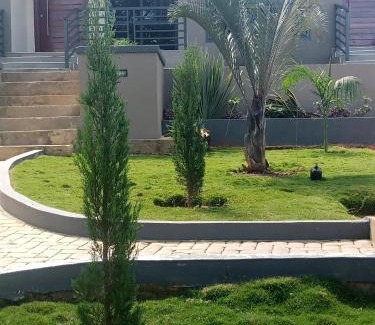 Mpemba Apartamento | Warm Care Executive Apartments