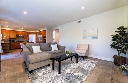 Westpark Casa | Warm Charm on Avignon #8961