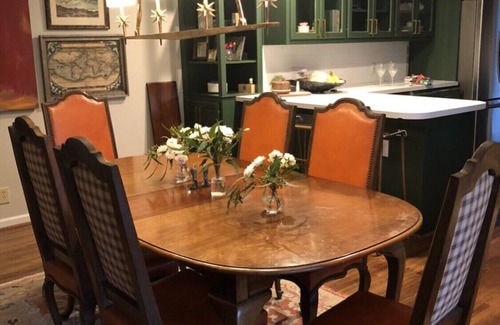 Cahaba Heights Casa | Warm cozy and Convenient
