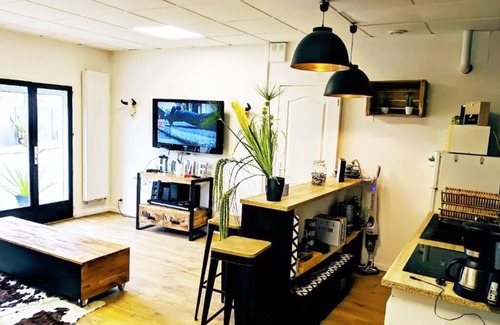 La Haie-Fouassiere Casa | warm dependence in the vineyards of Nantes