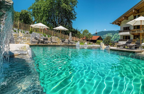 Fuegenberg Chalet De Esquí | Cálida casa para sentirse bien, cerca de las 3 mejores áreas de esquí y parque infantil (chalet, cabaña)