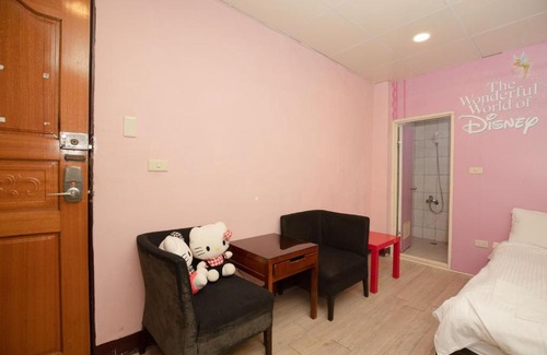 Xitun District Apartamento | Warm House