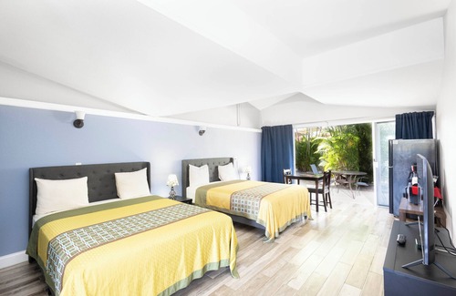 Warm Mineral Springs Hotel | Warm Mineral Springs Motel
