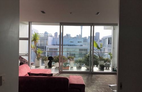 Freemans Bay Apartamento | Warm, spacious and secure apartment in great location. Just move in!