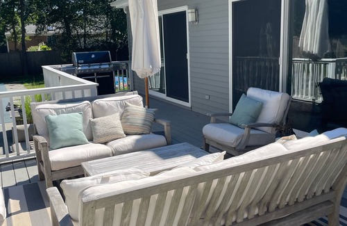 Westhampton Beach Casa | Warm, sunny, family home close to town and the beach - 5 bedroom with a pool!