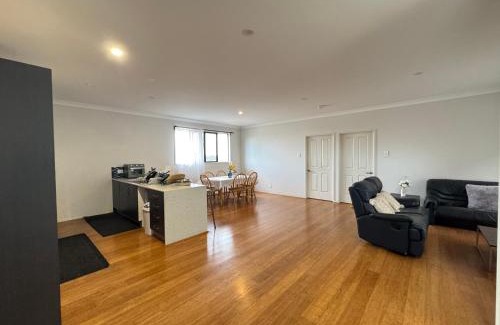 Coopers Plains Casa | Warm Welcome at Copper Plain