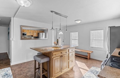 South Burlington Apartamento | Warm & Welcoming 5BR Home
