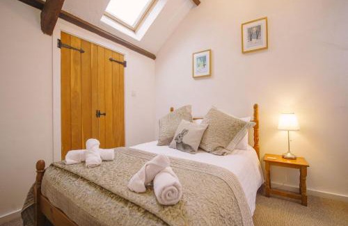 Rosevine Casa | Warren Cottage at Country Ways