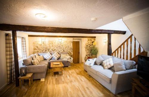 Rosevine Casa | Warren Cottage at Country Ways
