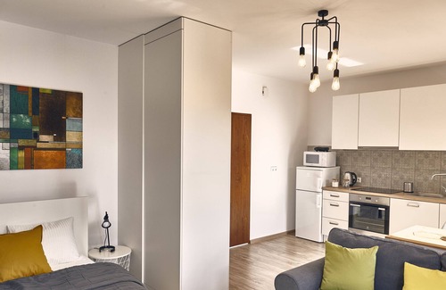 Ursynow Apartamento | Warsaw Airport ApartHotel