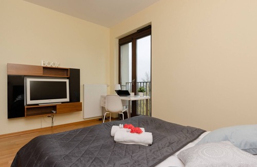 Muranow Apartamento | Warsaw Apartment With Parking by Renters