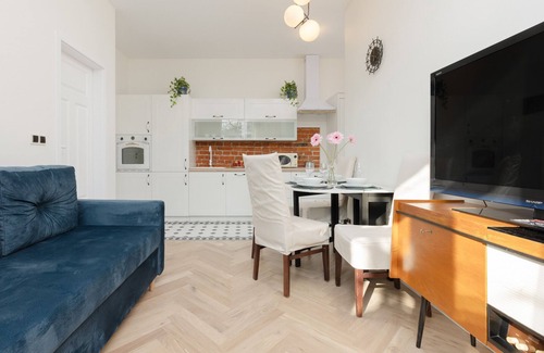 Pruszkow Apartamento | Warsaw Pruszków Apartment by Renters