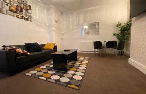 Heaton Apartamento | Warwick Street Professional Lets