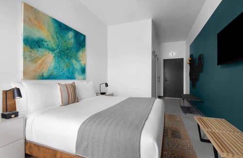 People's Freeway Hotel | Wasatch Room at evo Hotel, Free Parking, Dogs are Welcome!