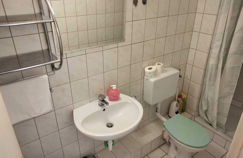 Neumuenster Casa | Wasbeker Straße 65 W1 - 3 bedrooms with parking space