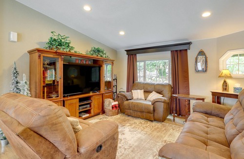 Tumtum Casa | Washington House w/ Boat Dock & Water View