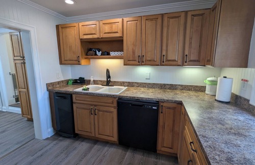 Johnson City Otro | Watauga Flats Farm – A Working Farm Stay with Rustic Charm & Modern Comfort!