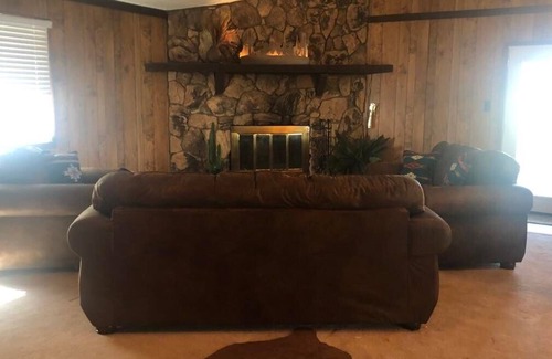 Ruidoso Downs Casa | Watch the horse racing from your balcony!