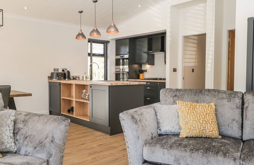 Allithwaite Cabaña | WATCH TREE LODGE, family friendly, luxury holiday cottage in Cartmel