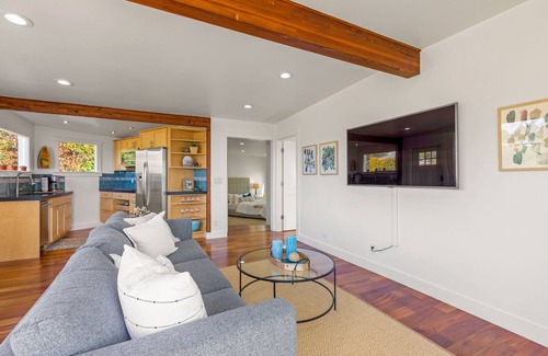 University Place Casa | Water and Sunset Views one block from Chambers Bay Golf Course