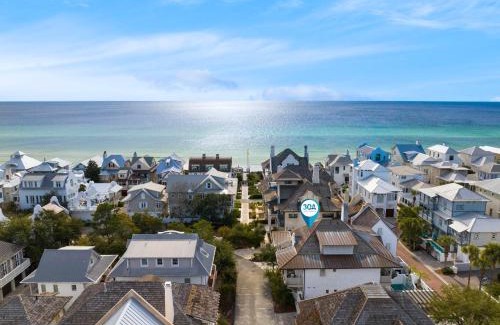 Rosemary Beach Casa | Water Cottage and Carriage House