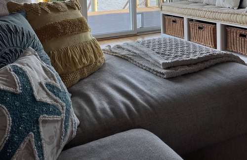 Aquebogue Cabaña | Water front Beautiful Beach cottage on Peconic Bay