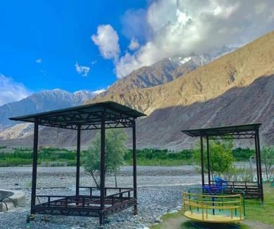 Azad Kashmir Cabina | water front resort