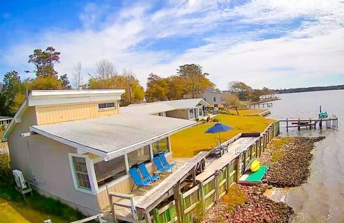 Peletier Casa | Water Lover's Retreat, quiet getaway for 2