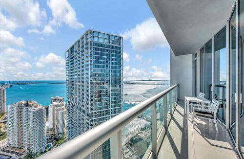 Downtown Miami Apartamento | Water & Pool Views, One bedroom W hotel building