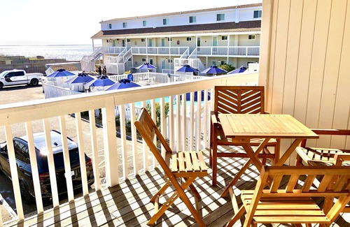 Culloden Shores Apartamento | Water &Sunset views POOL mint studio Balcony SLEEP 5 walk2 beach harbor dock