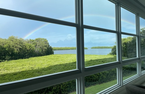 Longboat Key Condominio | Water View, Hidden Gem 2BR/2BA Condo - Longboat Key FL. NEW LISTING
