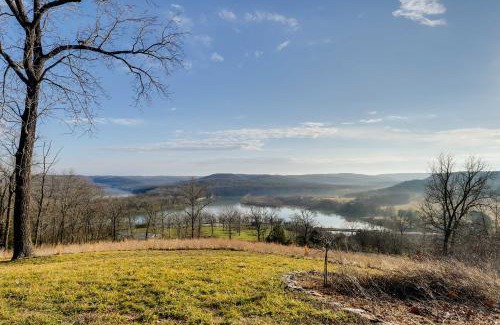 Carroll County Casa | Water-View Home Half Mile to Table Rock Lake